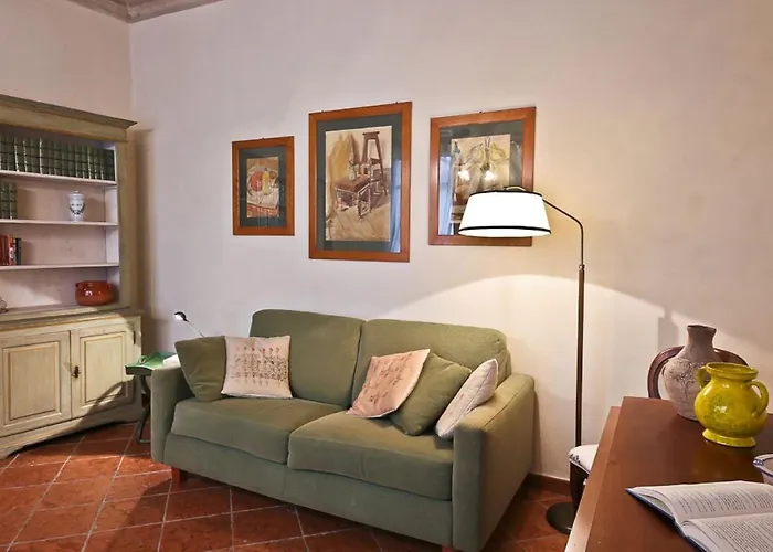 公寓 Vigna Nuova Laura By Florencehospitality Com